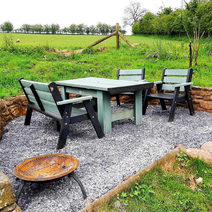 Eco Cottage Joe The Buck Крейвън Армс Екстериор снимка